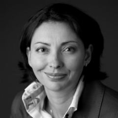 Ook in crisistijd bouwt Janina Maduro graag financiële bruggen naar de toekomst
